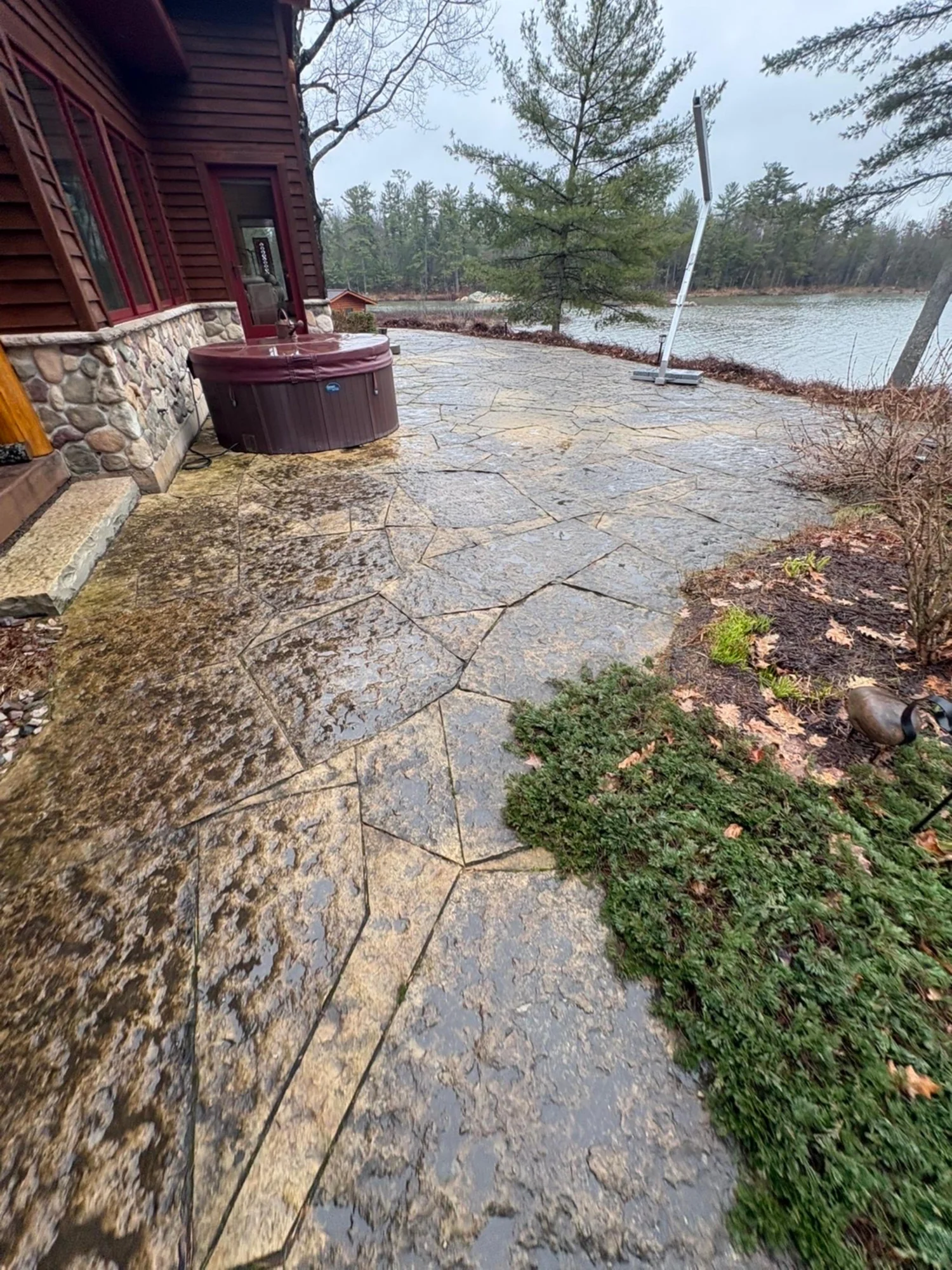 Freshly cleaned interlock driveway in Sault Ste. Marie by Imperial Cleaning